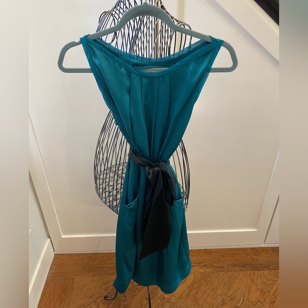 Jewel toned blue Diane von Furstenberg dress ready for the holidays! Size 6